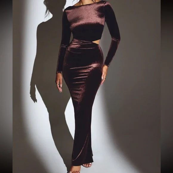 Oh Polly brown velvet dress 🤎 - Picture 1 of 4